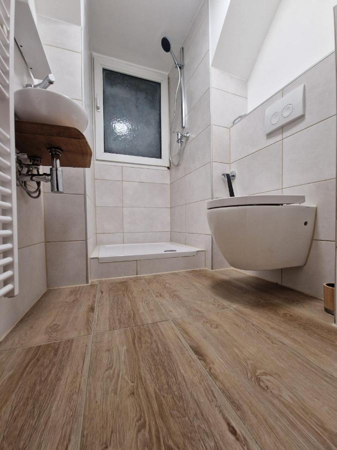 Gemuetliches Apartment Naehe Du Zentrum/Uni/Hbf/A40 Duisburg Buitenkant foto